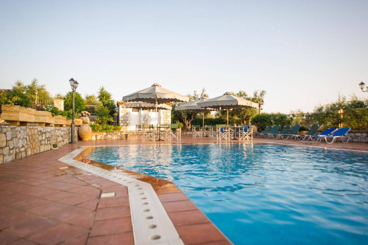 Amalia Apartments Ступа Екстериор снимка