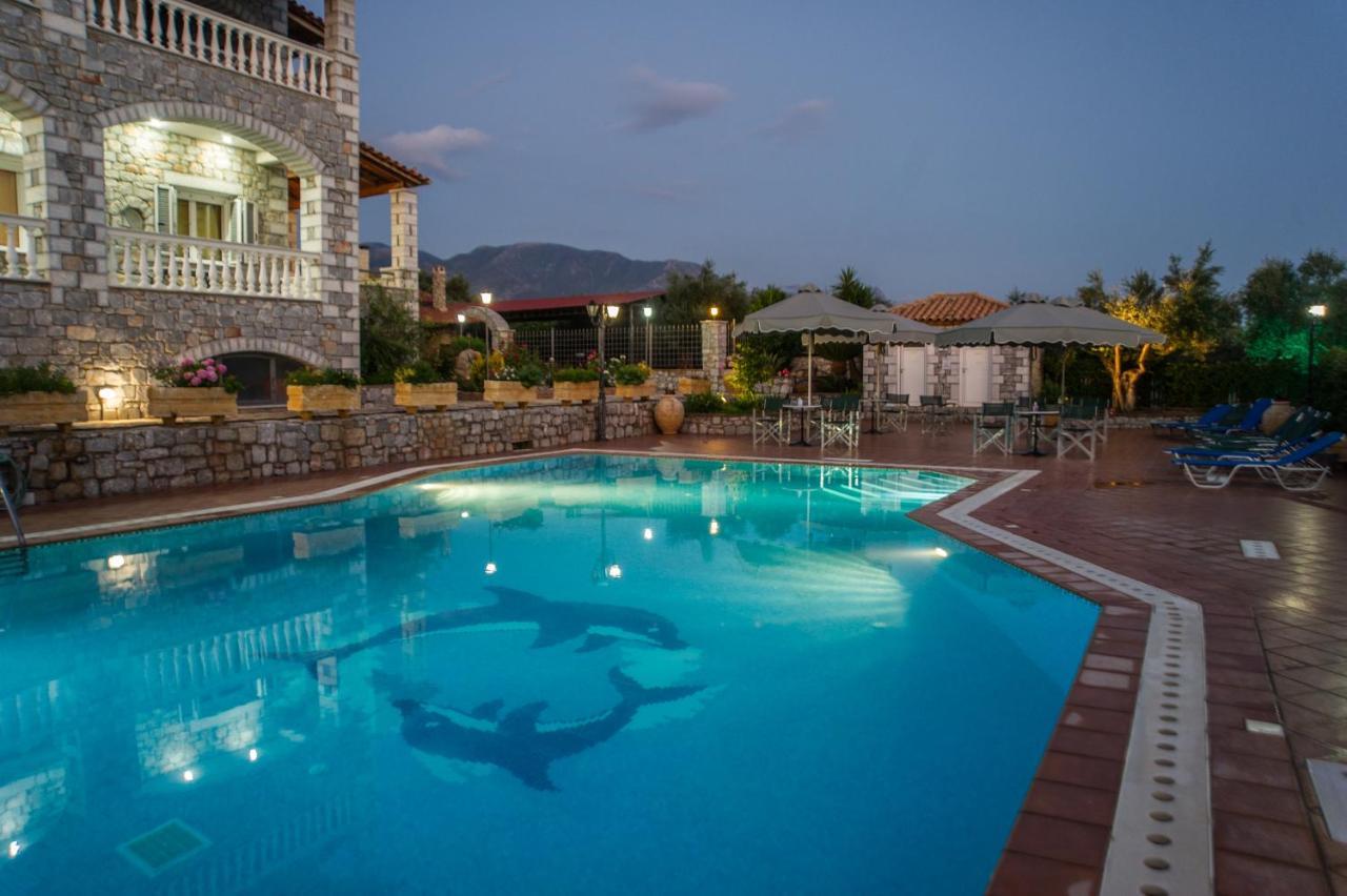 Amalia Apartments Ступа Екстериор снимка